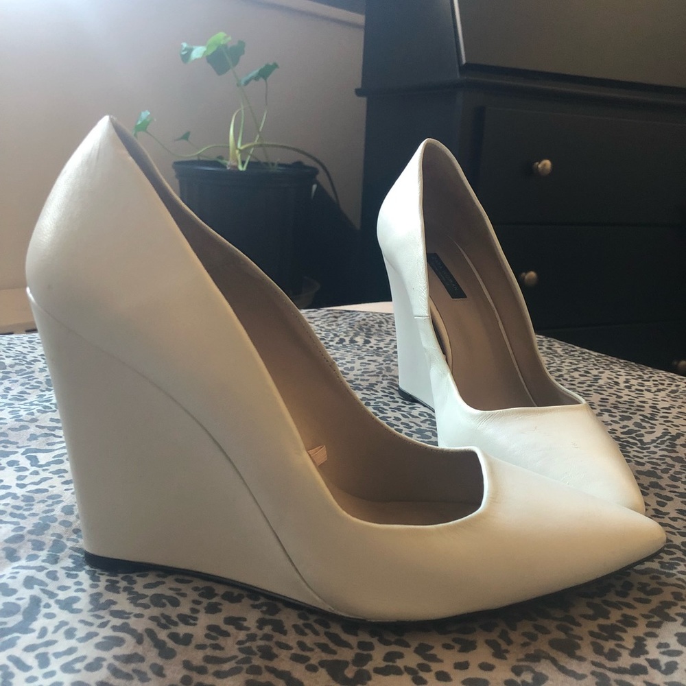 Zara Celine-Esque White Wedges SZ 40 / 10